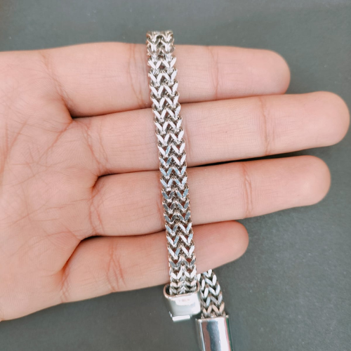 This is trending bracelet blends elegance with modern design